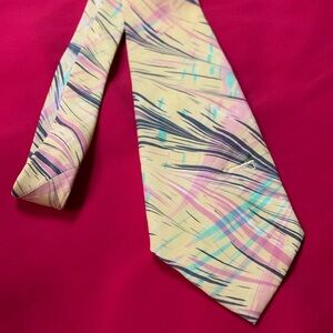 MOTH Chardonnay Edition silk tie.